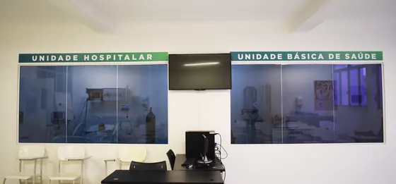 Laboratórios que simulam unidade hospitalar e unidade básica de saúde